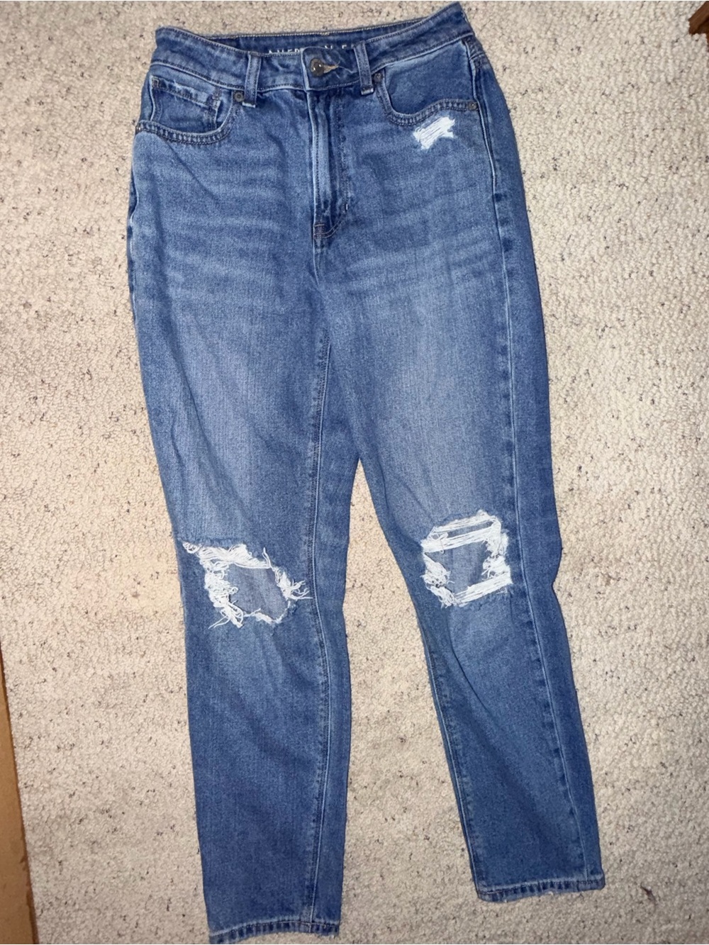 American Eagle Outfitters Women's Distressed Blue Boyfriend / Mom Jeans